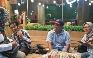 Rapat Terbatas (Ratas) Jajaran Direksi dan Founder PEDENUS di salah satu cafe daerah Harapan Indah Bekasi, Minggu (3/12). Dok/Pribadi
